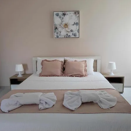 Dip Apartament *